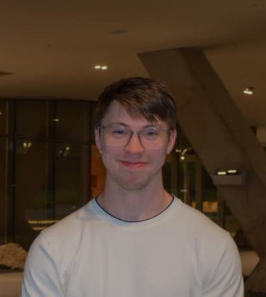 Evan Wright portrait